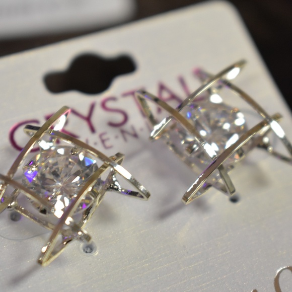 Earrings - Picture 1 of 2